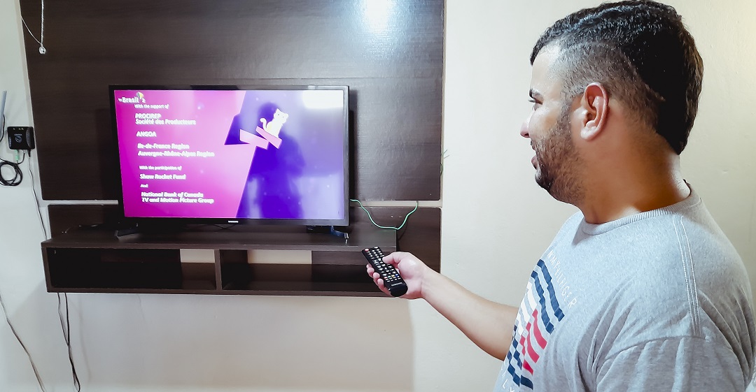 Cerca de 10 mil famílias do CadÚnico já trocaram kits de TV parabólica