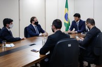 Ministro recebe representantes da Associação Brasileira de Provedores de Internet e Telecomunicações