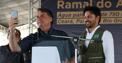 Bolsonaro e Fábio Faria