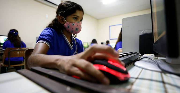 Computadores para Inclusão em escolas