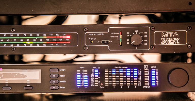 Rádios de SP recebem autorização para operar em Frequência Modulada