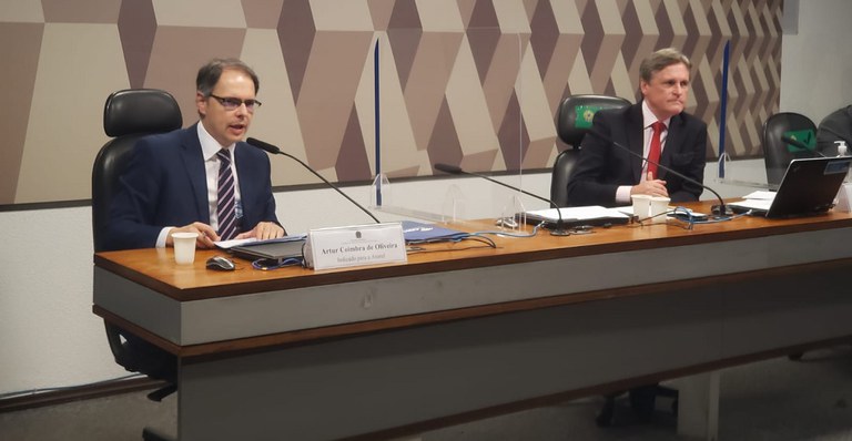 Artur Coimbra em sabatina no Senado