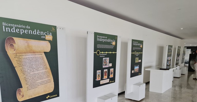 Exposição traz selos que recordam 200 anos da Independência do Brasil