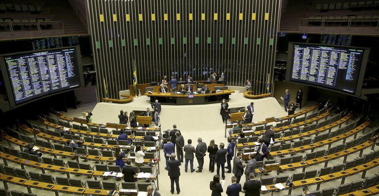 camara_dos_deputados_sessao_plenaria_semipresFoto Wilson Dias_Agência Brasil cortada.jpg