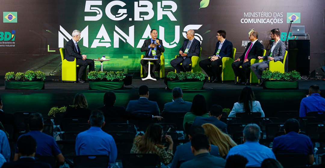 Representantes de setores da indústria participaram de painel no Seminário 5G.BR, em Manaus, nesta quinta-feira (22)