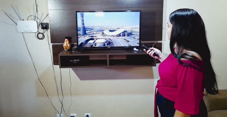 Mais de 25 mil famílias de baixa renda já trocaram receptor de TV parabólica
