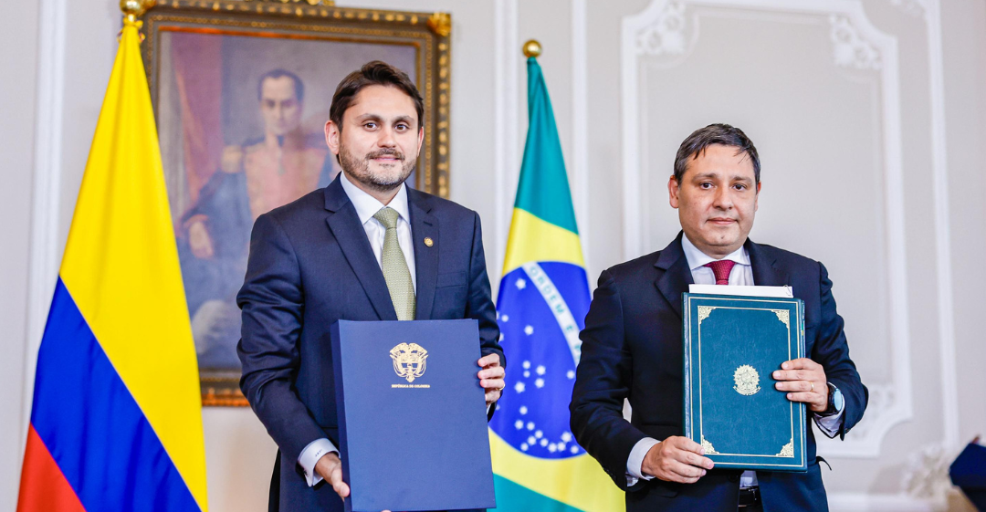 Parceria com governo Gustavo Petro foi firmada durante missão do presidente brasileiro a Bogotá nesta quarta (17)