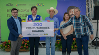 Ministério das Comunicações entrega 200 computadores ao Hospital de Amor em Barretos (SP)