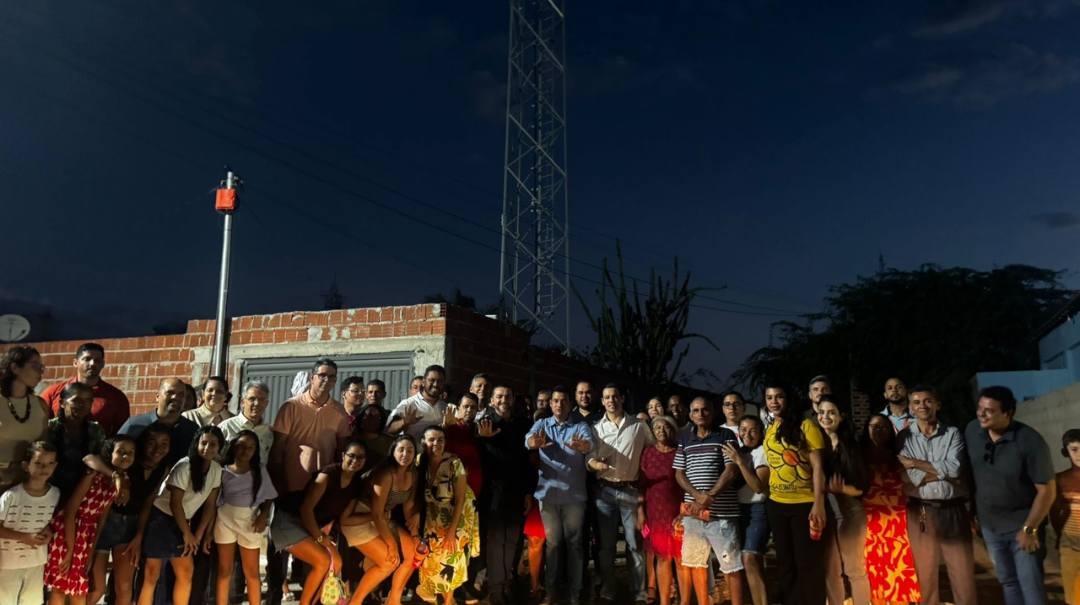 Ministério das Comunicações e Brisanet participaram, nesta sexta-feira (19), do lançamento da torre de telefonia no distrito de Massaroca