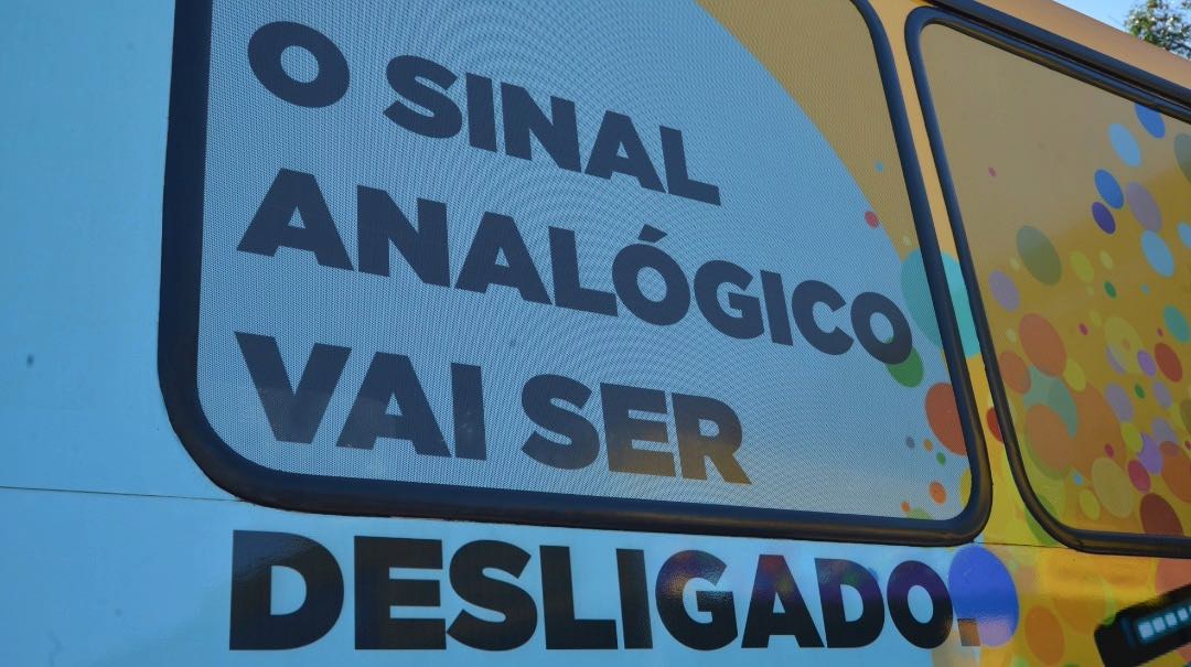 Transmissão analógica chega ao fim ao mesmo tempo em que se aproxima a ‘TV do futuro’: mais moderna, tecnológica, imersiva e interativa