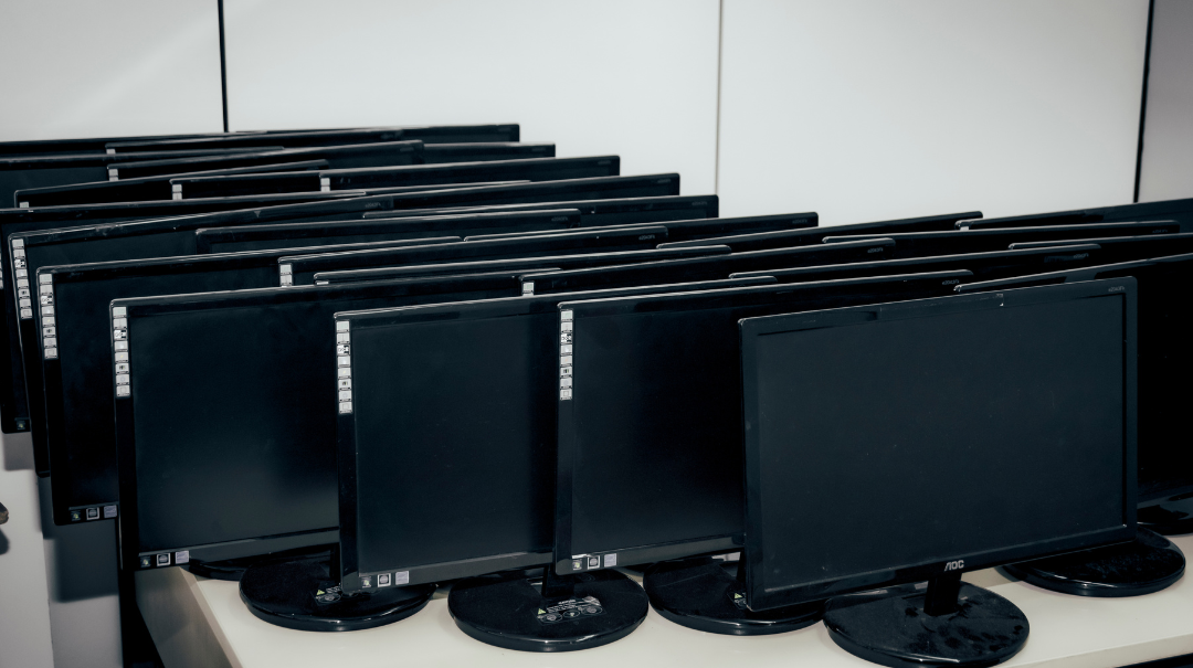 Material será revitalizado e transformado em ferramentas de inclusão digital para a população paranaense