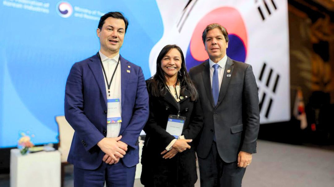 Ministro Frederico de Siqueira Filho integra comitiva brasileira, liderada pelo presidente Lula, que participou de fórum empresarial em Seul