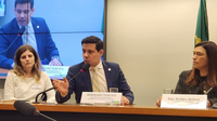 “É uma meta muito desafiadora”, diz secretário de Telecomunicações sobre governo do Brasil levar internet a todas as escolas públicas do país