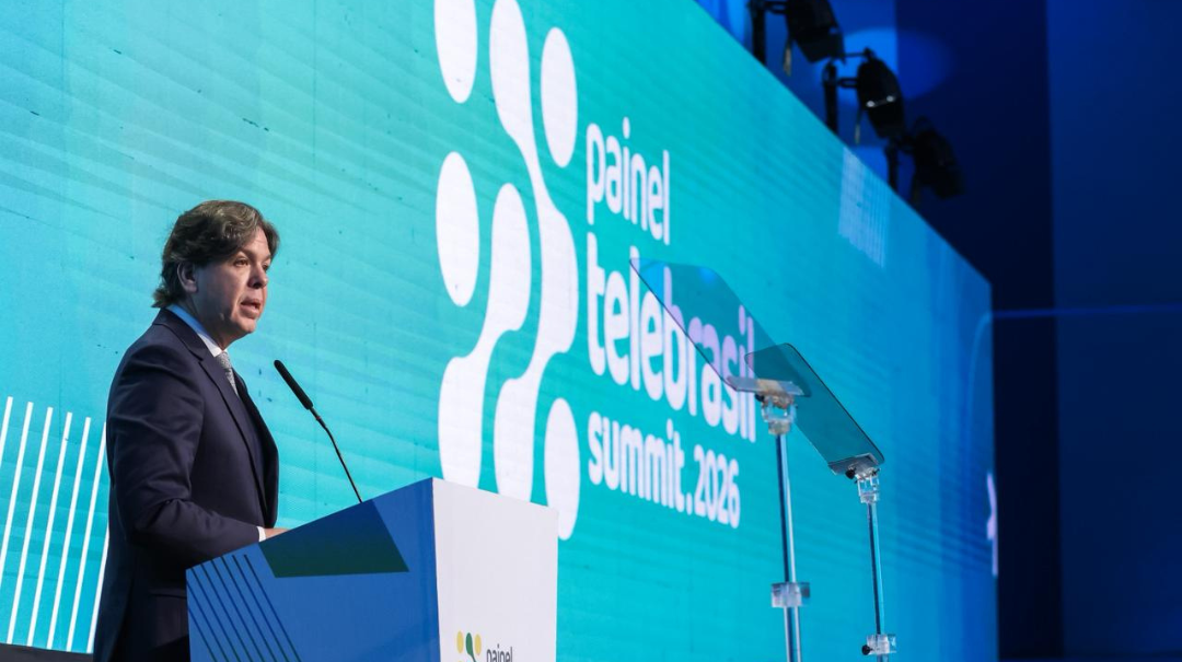 Frederico de Siqueira Filho destacou investimentos em conectividade, expansão do 5G e políticas públicas voltadas à inclusão digital e ao fortalecimento da infraestrutura tecnológica brasileira