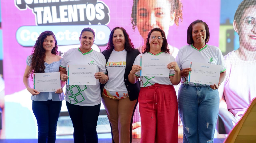 Programa também vai oferecer cursos gratuitos de informática e tecnologia e emitir 1,2 mil certificados até 2027