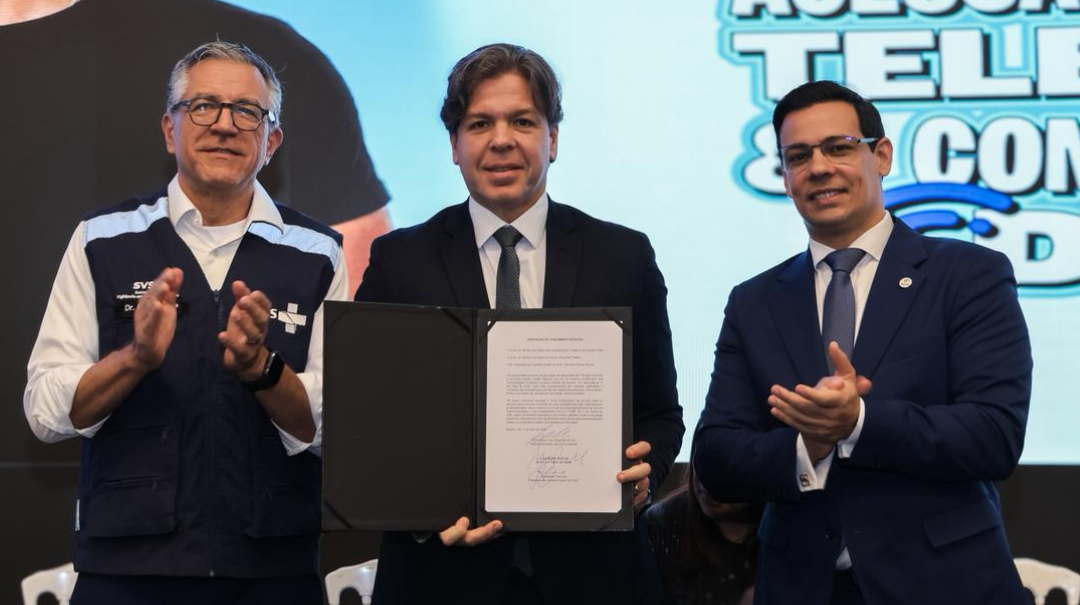 Ministros das Comunicações e da Saúde lançam editais para conectar até 3,8 mil UBS
