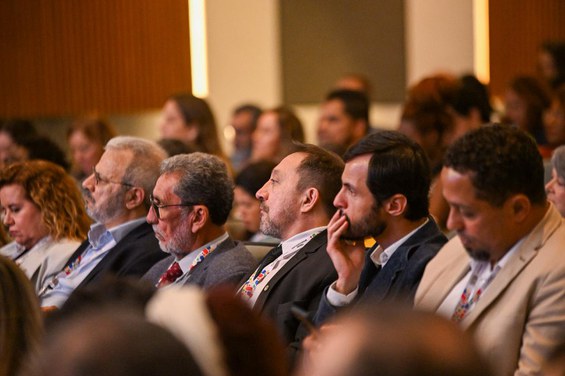 Carlos também participou do Fórum Interconselhos junto a conselheiros Foto: Graccho/SGPR