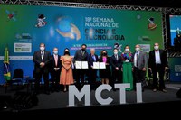 MCTI ASSINA CONVÊNIO PARA CRIAÇÃO DO CN DE VACINAS MCTI/UFMG