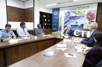Ministro Marcos Pontes recebe embaixador da Índia no Brasil
