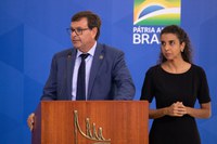 Marcos Pontes participa da posse de novo ministro do Turismo