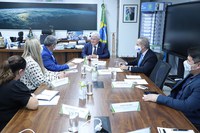 Prefeito de Taubaté (SP)  e deputado General Peternelli conhecem ações do MCTI de popularização da ciência