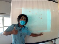 Voluntário leva oficinas do Caça Asteroides MCTI para crianças em Paraisópolis (SP)