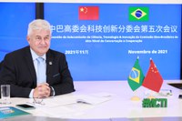 Brasil e China analisam trabalho conjunto contra a Covid-19