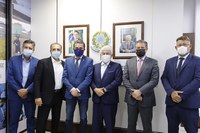 Ministro se reúne com deputado federal Fausto Pinato e empresários