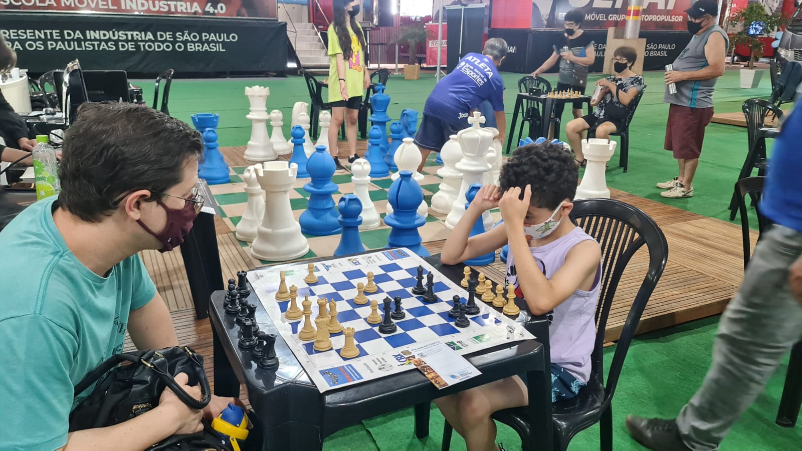 Crianças e adultos podem aprender a jogar e descobrir benefícios do xadrez  na 18ª SNCT — Ministério da Ciência, Tecnologia e Inovação