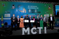 MCTI assina convênio para criação do Centro Nacional de Vacinas MCTI UFMG