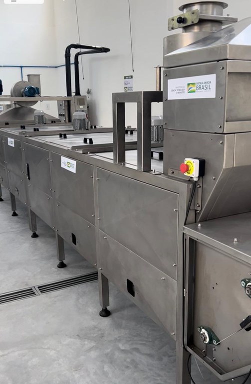 Secador_polpa_frutas_desenvolvida pela UFSC_1.jpeg