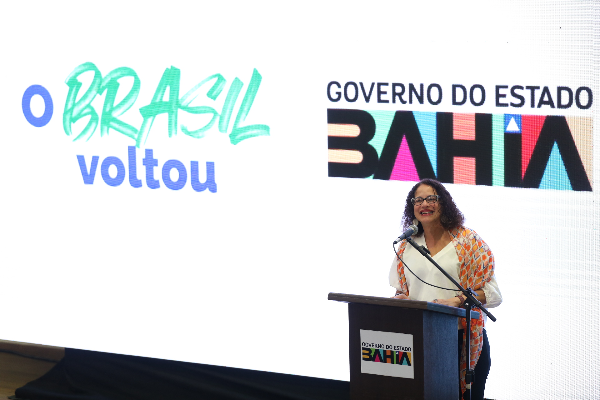 Em visita a Salvador, ministra Luciana Santos também anunciou recursos para parque tecnológico e saúde e assinou acordo para fortalecer as ações de monitoramento e prevenção de desastres naturais do Cemaden na Bahia