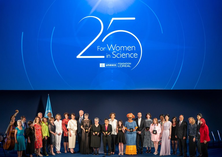 Entrega_cerimonia_premio.jfif