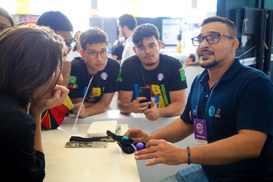 Equipamento explica conceitos de mecânica quântica