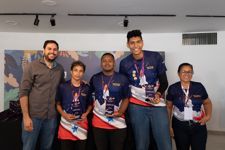 Foto_foguete_06 (1).png