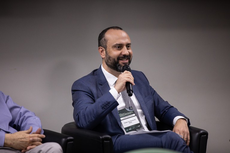 Pedro Ivo MRE - Copia(1).jpg