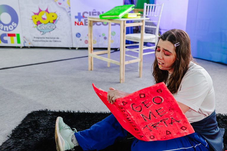 Apresentação do Teatro Científico, no estande Pop Ciência, no SNCT 2025. Foto: Luara Baggi (ASCOM/MCTI)