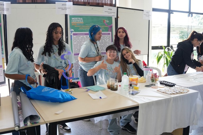 com-mais-de-200-estudantes-inscritos-furg-da-inicio-a-9-ordf-feira-das-ciencias-no-cidec-sul - Foto - FURG.jpg