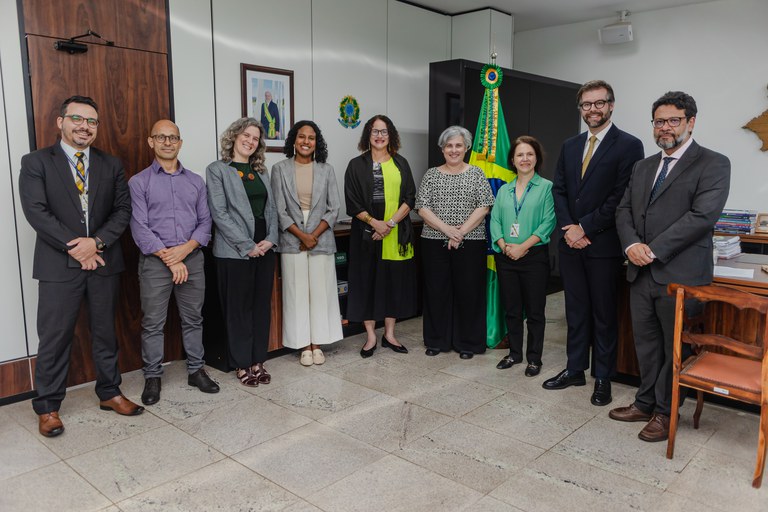 MCTI e Instituto Alana fortalecem parceria para impulsionar pesquisas sobre endometriose e saúde menstrual.