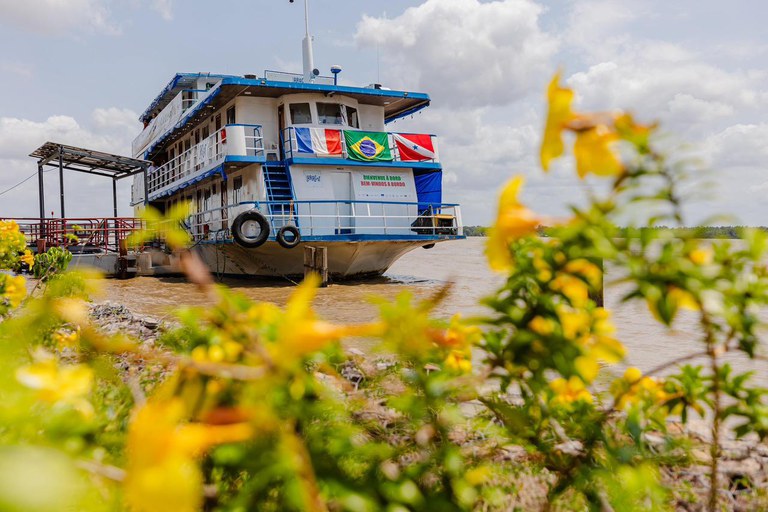 “A ciência é o instrumento mais poderoso que temos para preservar e regenerar o planeta”, diz ministra em encontro com presidente da França na COP30