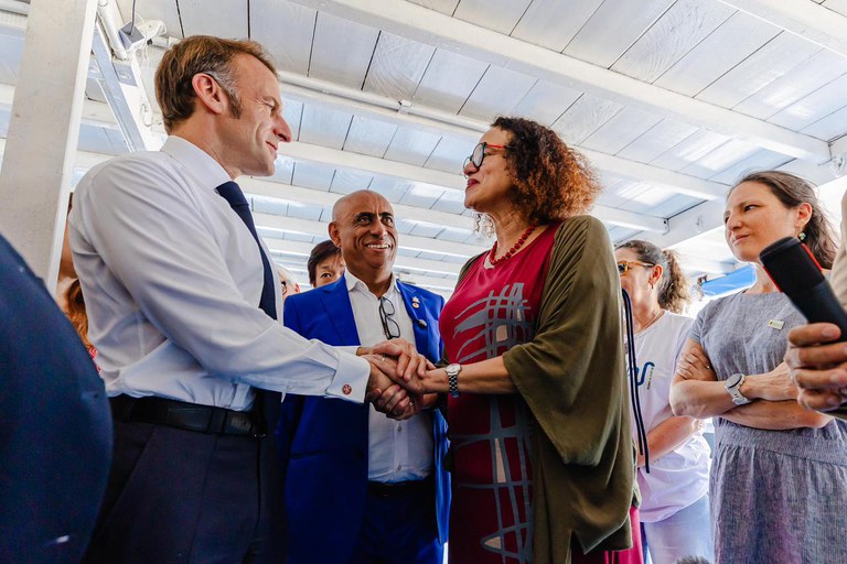 “A ciência é o instrumento mais poderoso que temos para preservar e regenerar o planeta”, diz ministra em encontro com presidente da França na COP30