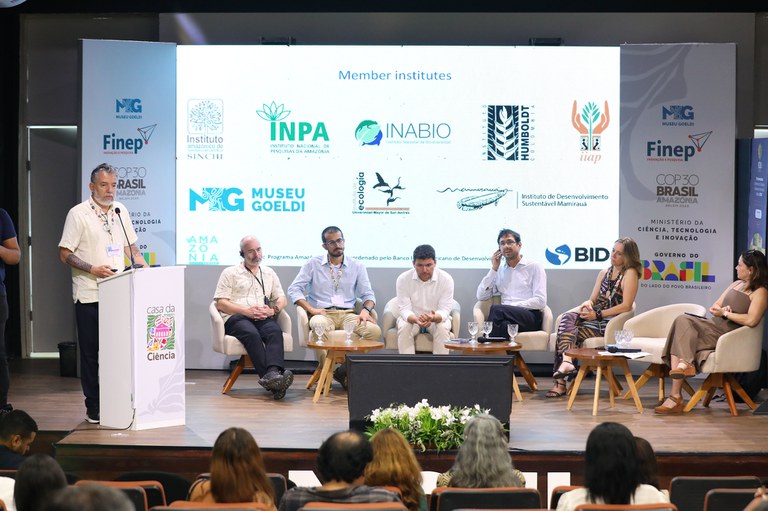MCTI e CNPq abrem chamada pública para fortalecimento do Centro Franco-Brasileiro de Biodiversidade Amazônica.jpg