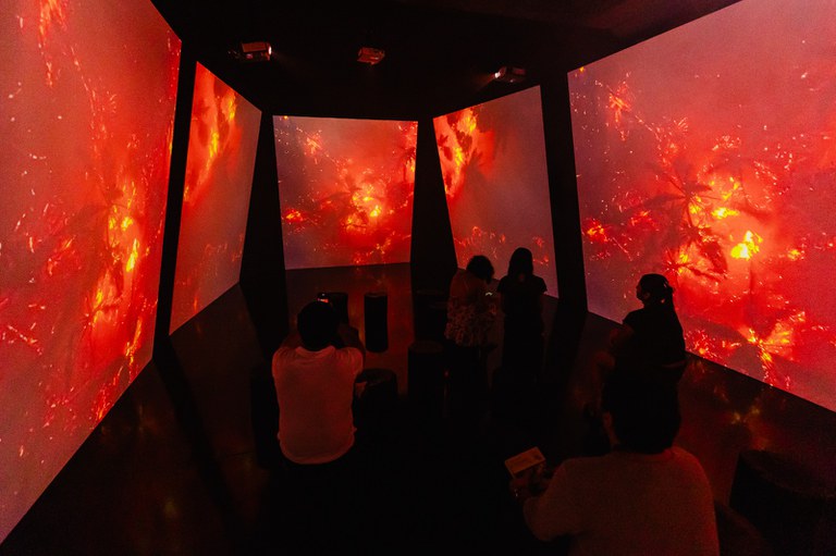 Exposição "Fogo". Foto: Luara Baggi (ASCOM/MCTI)