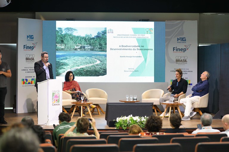 Papel da biodiversidade no avanço da bioeconomia é pauta de mesa redonda na Casa da Ciência