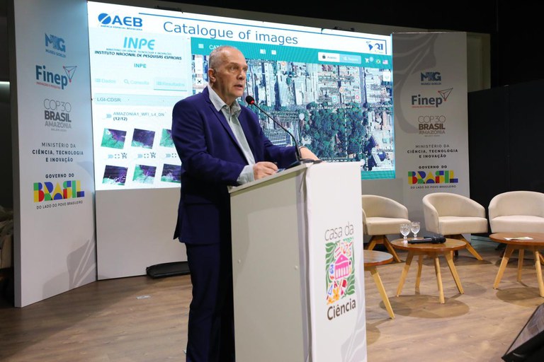 Terceiro dia da Casa da Ciência destaca experiência brasileira em dados abertos e monitoramento ambiental por satélite