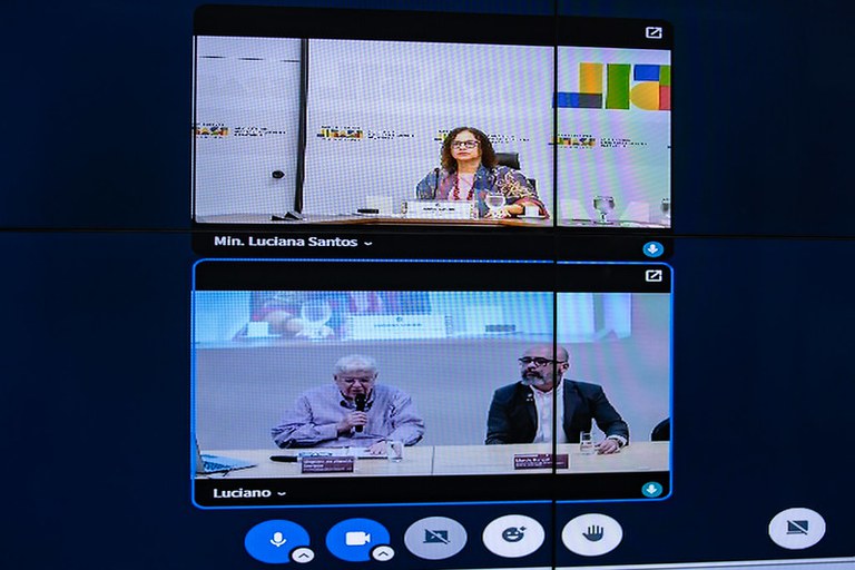 Acervo do ex-ministro do MCTI José Israel Vargas será preservado pelo Mast