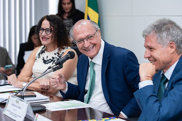 Mais Alimentos: desenvolvimento de máquina para a agricultura familiar terá investimento de R$ 60 milhões