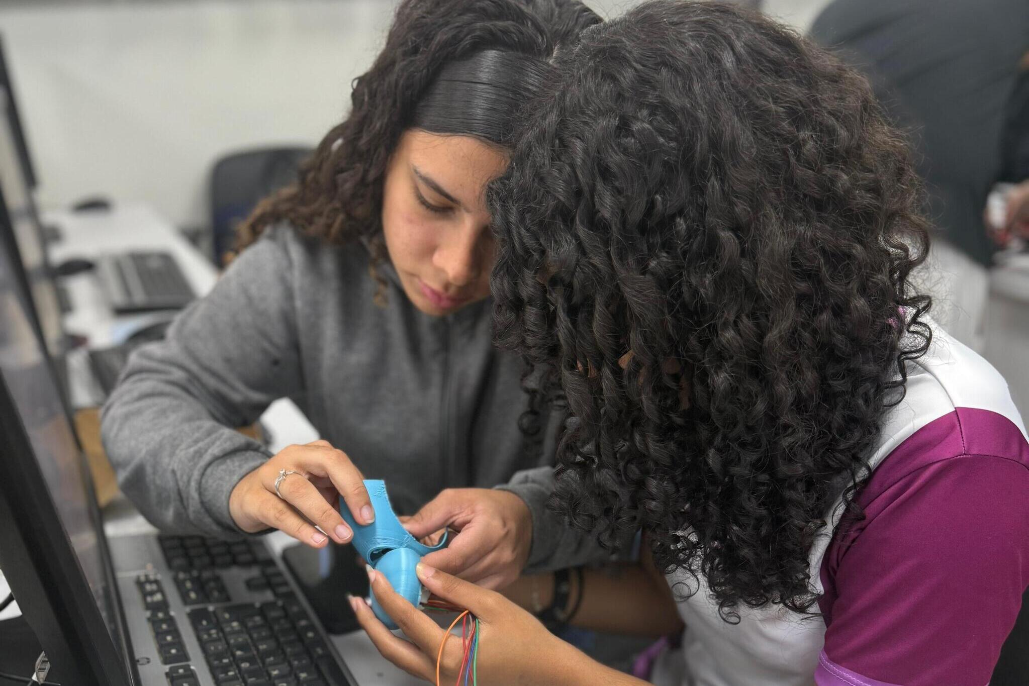 MCTI promove diversidade de gênero na ciência com incentivos a mulheres pesquisadoras