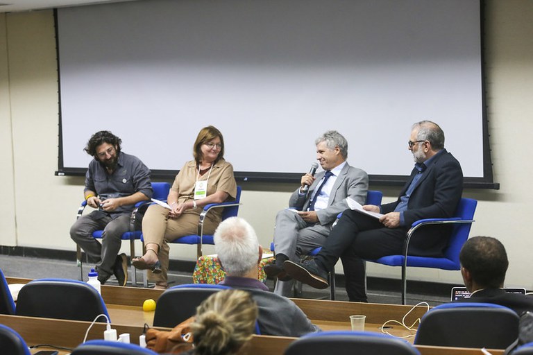 ministro suspende acordo com Senar