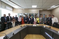 Ministro Paulo Teixeira recebe prefeitos para debater plano para a produção de sisal